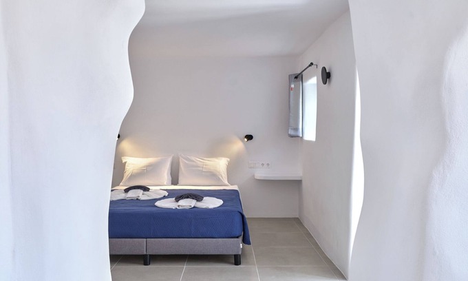 Lefkes Apartamento | A small apartment,with equipped kitchen,newly built in the heart of Lefkes Paros