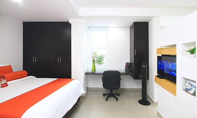 San Fernando Apartamento | A spacious and fabulous 387 ft2 studio, near every thing in Cali