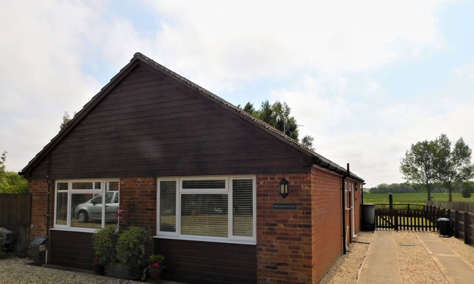 Aldborough Casa | A spacious bungalow, situated in a quiet, rural location, perfect for leisurely walks & fabulous fo