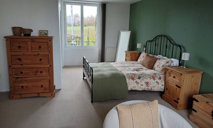 Loubezs-Bernac Casa | A spacious village house for two, a minutes walk from the local amenities!