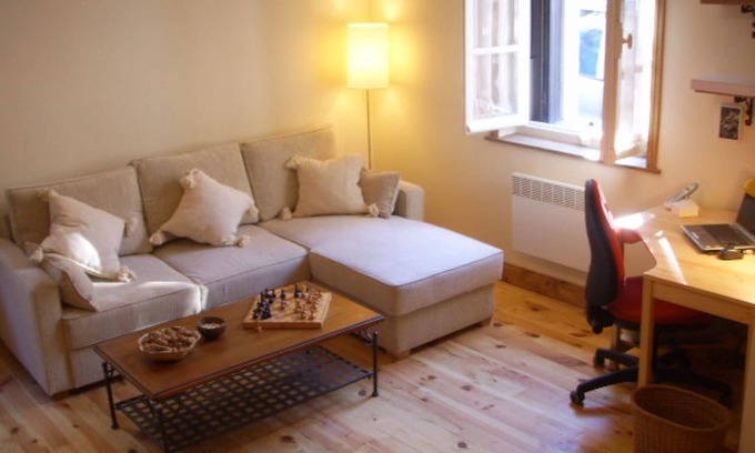 Caramany Casa | Una elegante casa ubicada en un pueblo tranquilo