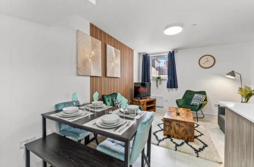 Gabalfa Apartamento | A Stylish Luxury 2 Bedroom Duplex Apartment