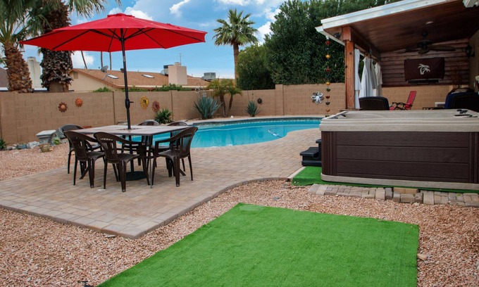 Scottsdale Ranch Casa | A Sunburst Sanctuary w/ pool & hot tub located in the heart of North Scottsdale