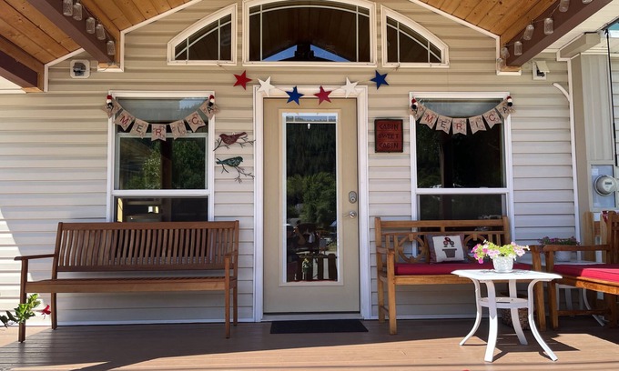 Kellogg Casa | A Sweet cabin at Silver Mountain in Kellogg, Idaho