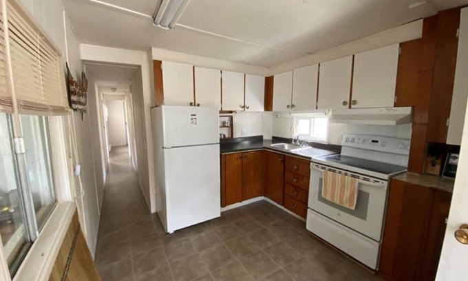 Port Hardy Casa | A Sweet Home Away from Home (MB 01)