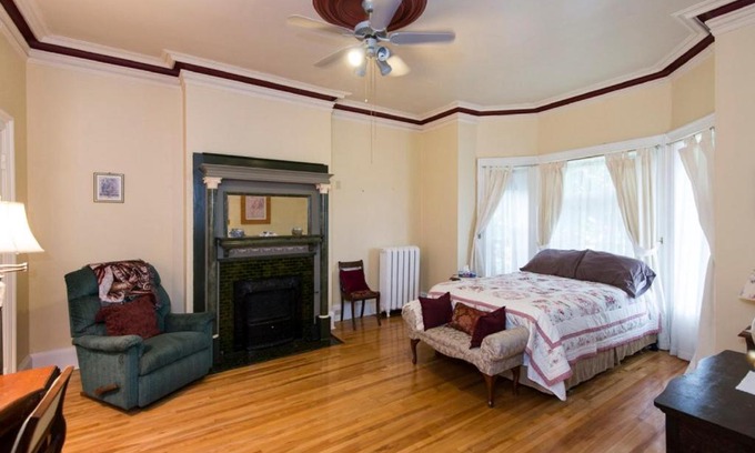 Saint John Cama Y Desayuno | A Tanners Home Inn Bed and Breakfast