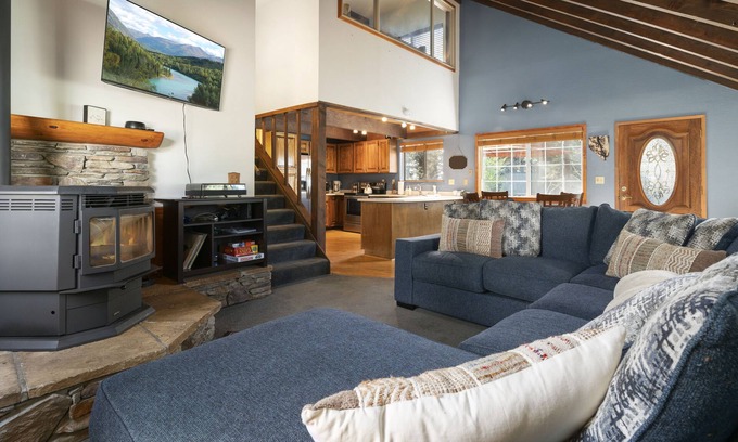 Incline Village Casa | A TASTE OF TAHOE- 3Bd/2Ba