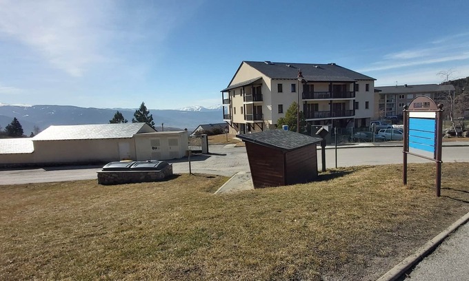 Font-Romeu-Odeillo-Via Apartamento | A thousand suns
