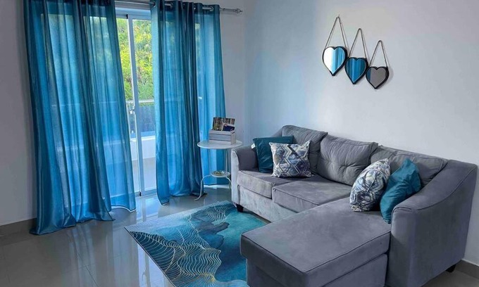 La Romana Apartamento | A un minuto de la playa caleta