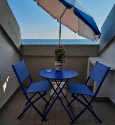 Marina di Massa Apartamento | A un passo dal mare - Vista mare