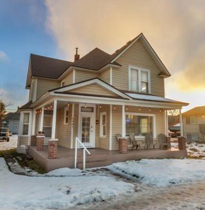 West Central Casa | A Very Unique Quirky and Comfortable Home