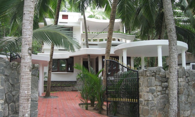 Venganoor Villa | Una casa muy, muy especial, VILLA LAKEVIEW, (con piscina) Kovalam