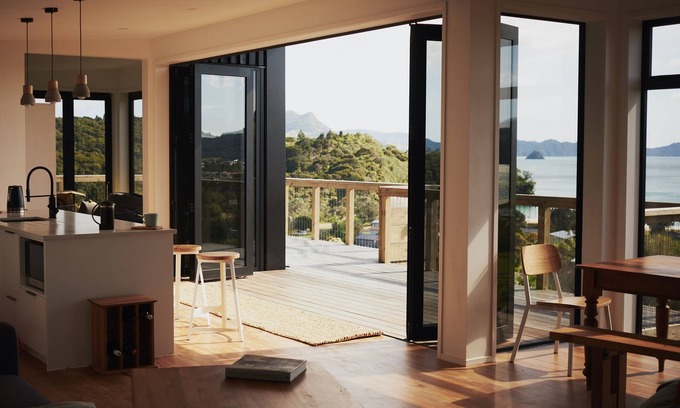 Cooks Beach Casa | A view like none other