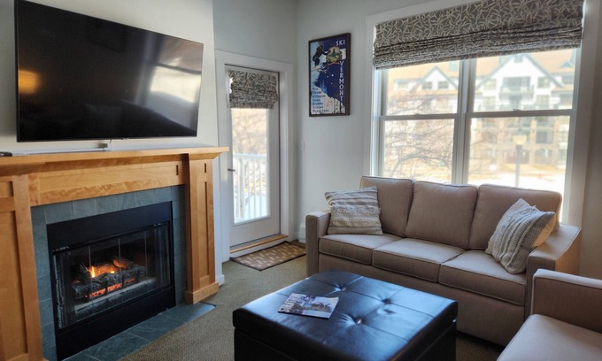 Stratton Mountain Condominio | A Village location, Swimming Pool, Hot Tub & Sauna