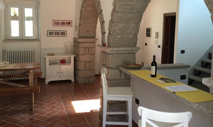 Luras Cabaña | Una casa de viñedos en el corazón del noreste de Cerdeña