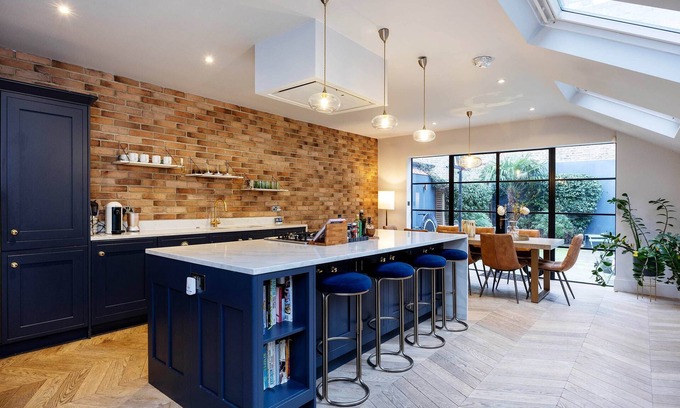 Queen's Park Casa | A Vision in Blue, by Veeve