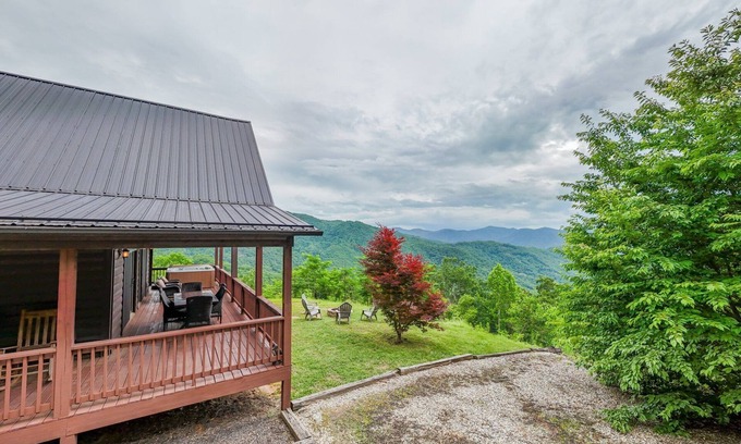 Bryson City Cabina | A Walk in the Clouds