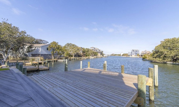 Brigands' Bay Casa | A Water Lover's Paradise w/ Breathtaking Views From All 3 Levels