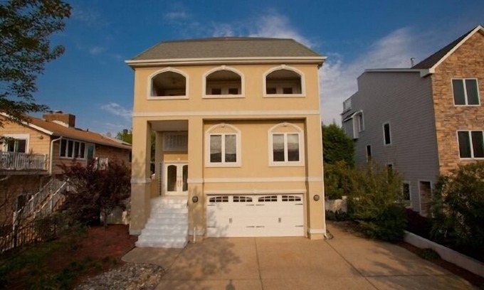 Croatan Beach Casa | A Wave From It All - Croatan VB