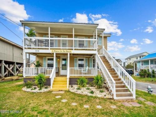 North Carolina Coast Villa | A Whelk on the Beach-Upper Duplex