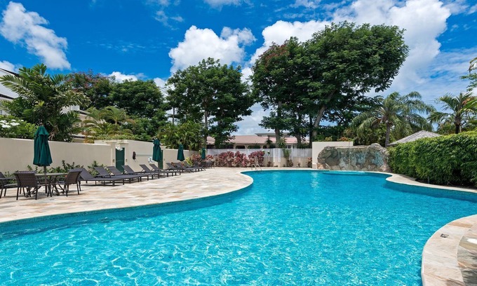 Mullins Casa | A Wonderful 4 Bedroom Townhouse In Mullins Bay. Short Walk To The Beach.