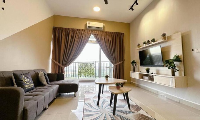 Setia Tropika Apartamento | A11 Serene Centra Residence