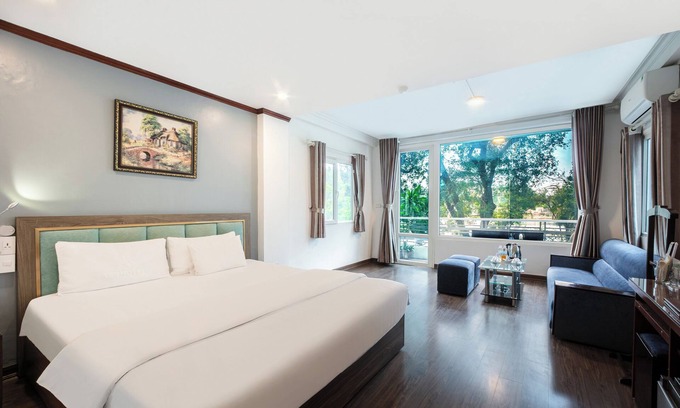 Hai Ba Trung Hotel | A25 Hotel - 57 Quang Trung