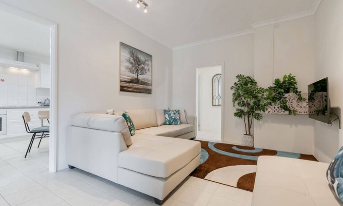 Connolly Apartamento | A9 - Elegant 3 bed apt in the heart of Connolly!