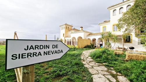 Alhendín Casa | AA Guest - Trevenque del Jardín de Sierra Nevada