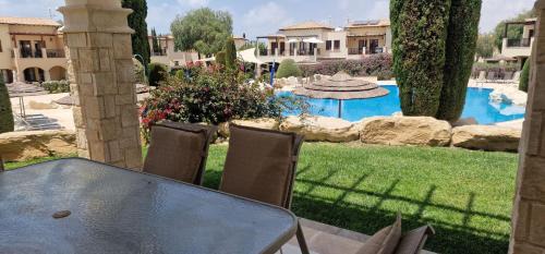 Aphrodite Hills Apartamento | AA02 Adjacent to Aphrodite Hills- Communal Pool, Garden
