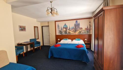Karlin Hotel | Aaron