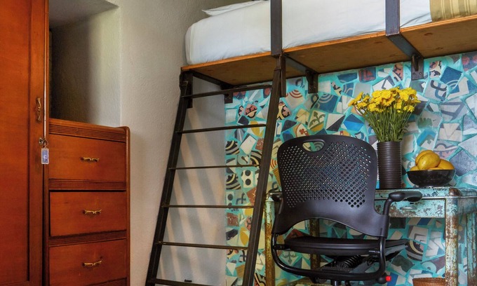 Valle de Bravo Apartamento | AAV : La Cajiga - Intimate studio in the forest.
