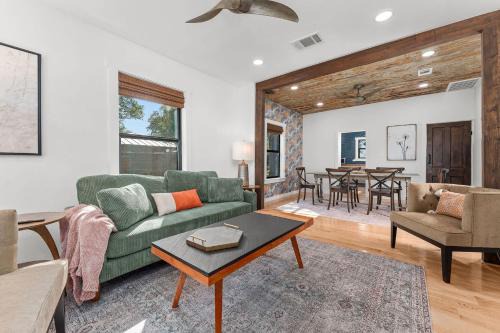 Stonewall Casa | Ab Astris - Starry Night Cottage 1