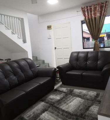 Taman Kota Masai Casa | Abah 2 Room Homestay