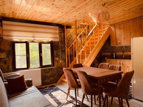 Dereceoren Casa | Abant Yeşil Vadi Koç Pansiyon