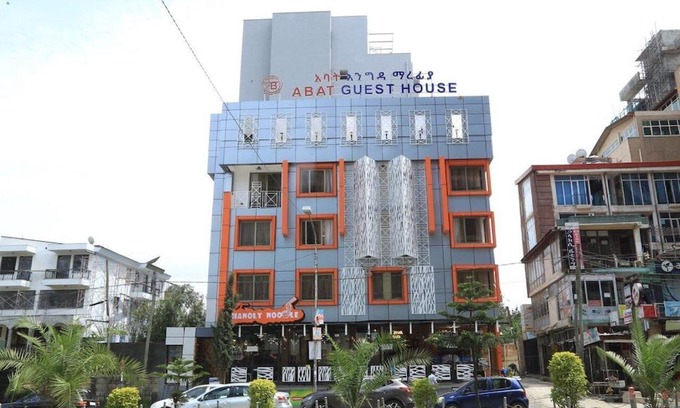 Bole Cama Y Desayuno | Abat Guest House