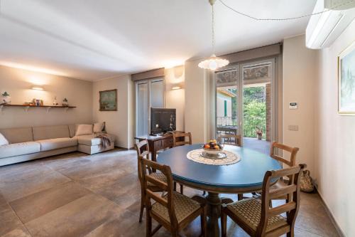 Soiano del Lago Apartamento | Abaye 6 Cabernet Charm Adults Only