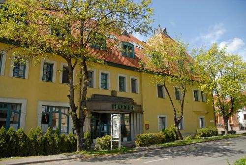 Keszthely Hotel | Abbázia Club Hotel Kék