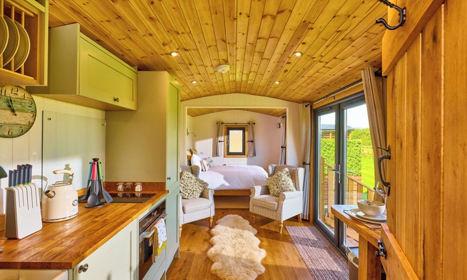 Wichenford Casa | Abberley Shepherds Hut - Ockeridge Rural Retreats