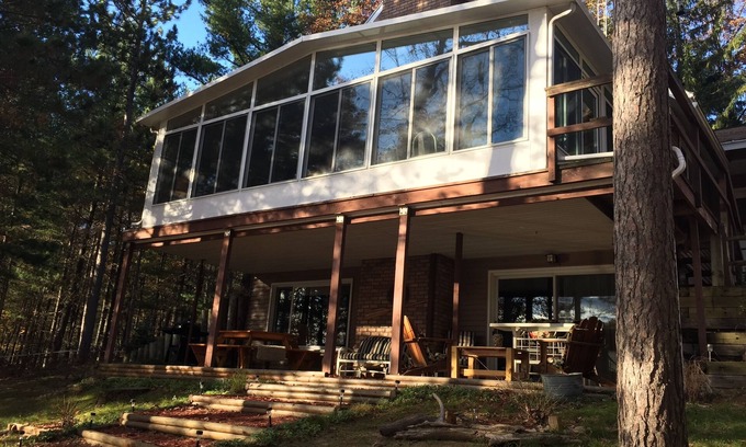 Rose City Casa | ABBOTT LAKE HOUSE: ¡Te espera la diversión del verano! "Up North" Family Getaway!