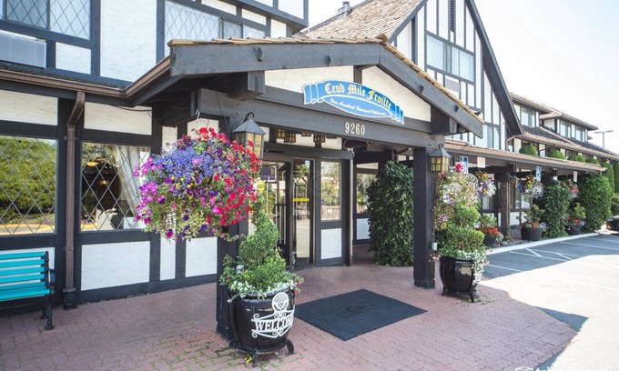 Richmond City Centre Hotel | Abercorn Hotel, Trademark Collection by Wyndham
