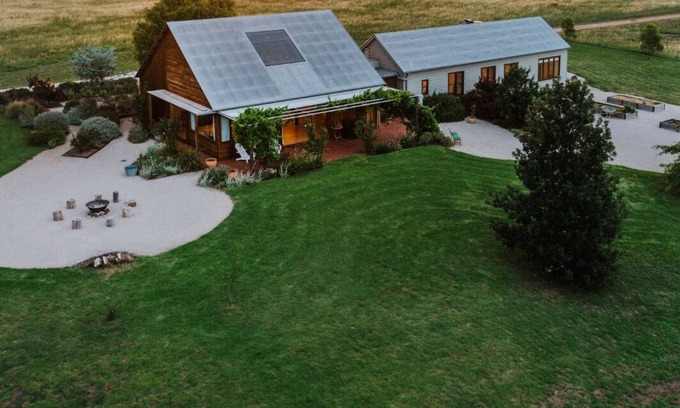 Buckaroo Casa | ABERCORN - Casa, Granja, Viñedo Mudgee