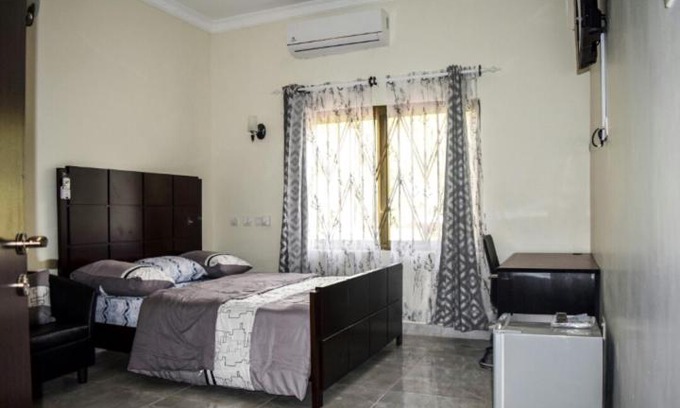 Teshie Hotel | Abi house