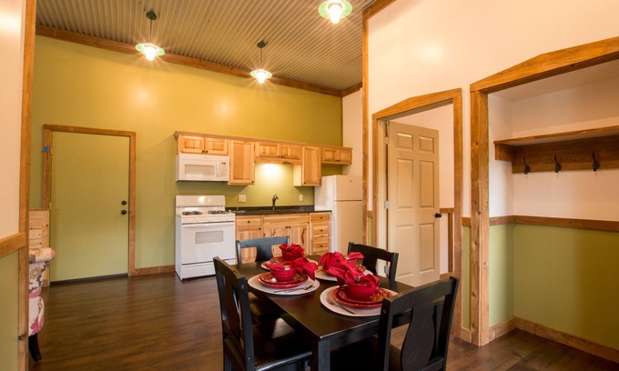 Oneonta Apartamento | Tranquilo, impecable entorno campestre cerca de All Star Village!