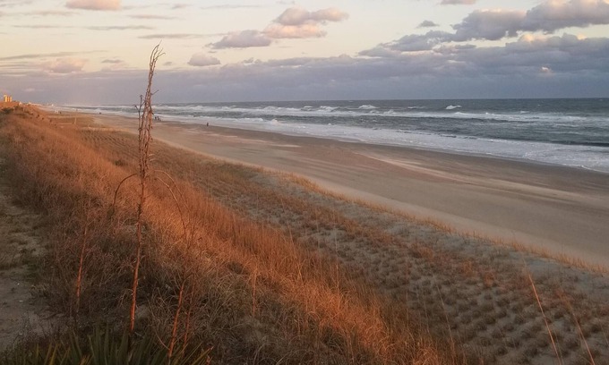 Indian Beach Condominio | "A bordo con él en la playa en los vientos de verano"