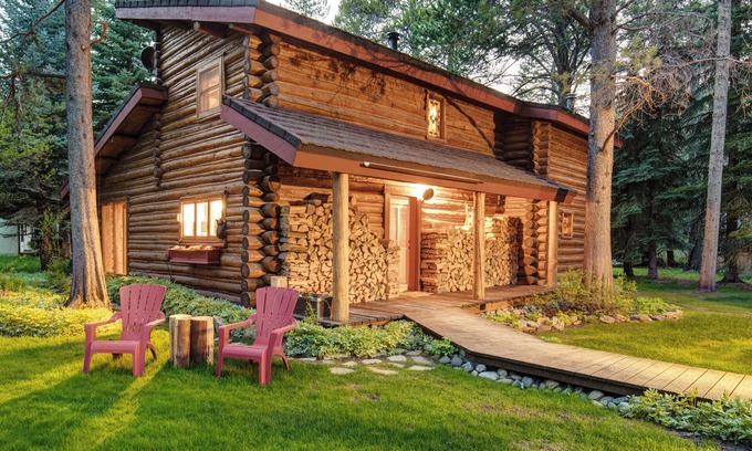 Moose Wilson Road Casa | Abode at the Aspens | Secluded Fish Creek Mountain Retreat | Hot Tub | Close to Village & Nat. Parks