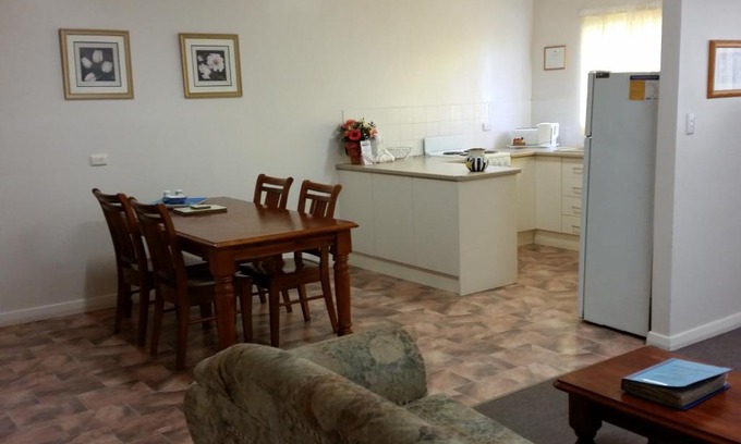 Broken Hill Casa | About Town Cottages