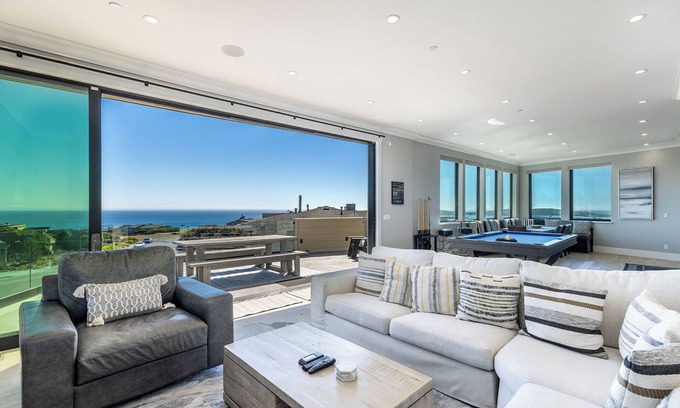 Bodega Bay Casa | Above Par: Spa, Coastal Views, Pool table, Walking Distance To Beach