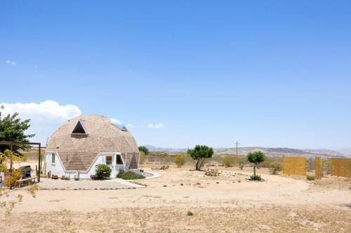 Landers Casa | Abracadabra Dome - Come Experience the UNIQUE and Cozy! home
