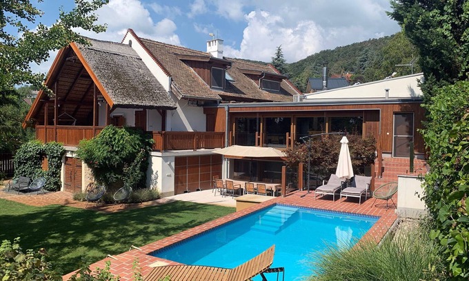 Abrahamhegy Villa | ÁbraHome: elegante refugio del lago